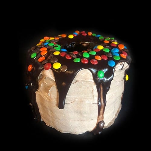 The Giant M&M Donut Cake, Goldelucks